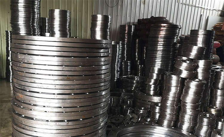 1724螺旋焊管，dn600螺旋管，鋼材場(chǎng)鋼護(hù)筒加工廠(chǎng)家，自來(lái)水防腐螺旋管廠(chǎng)家